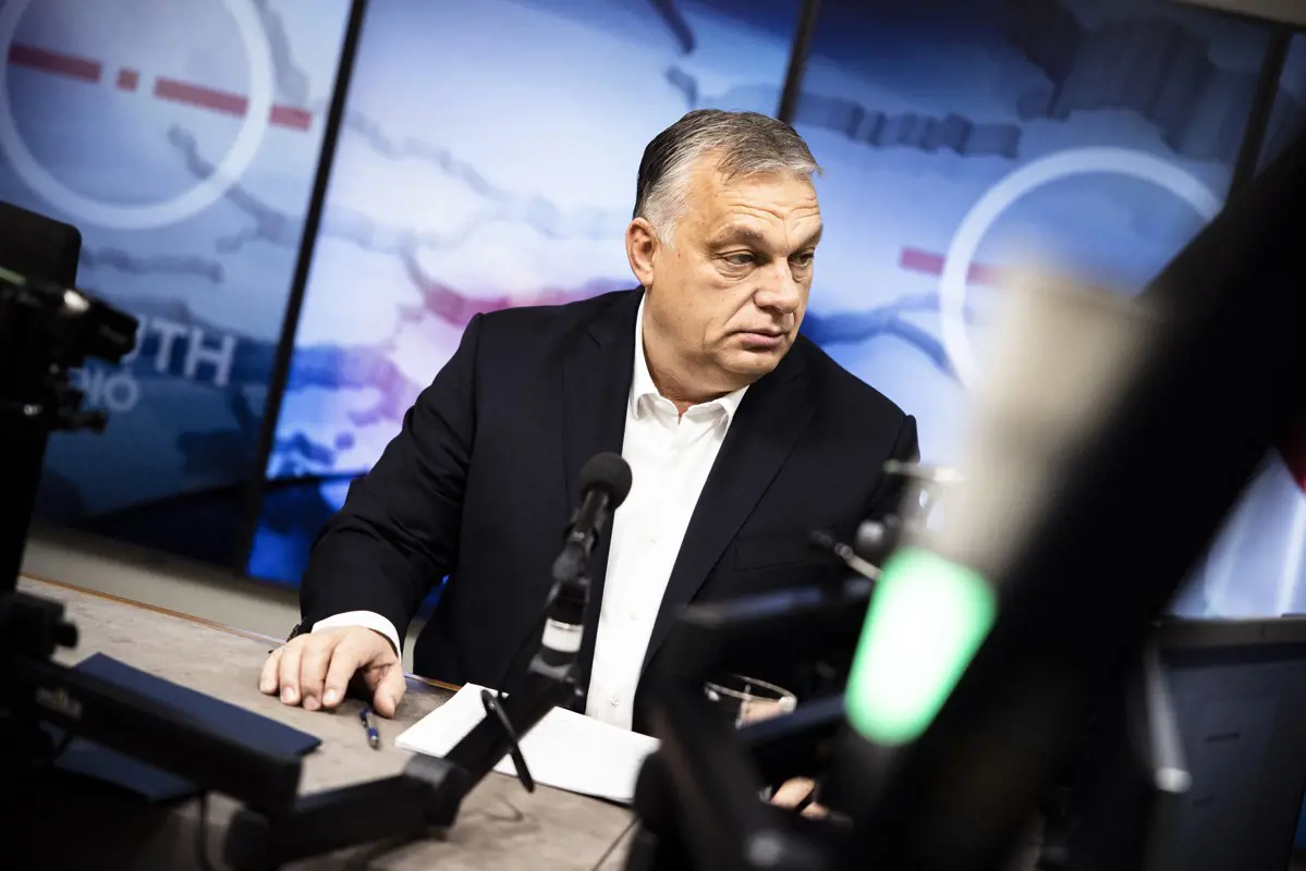 Orbán a szigorítások kapcsán nem zár ki semmit, szerinte börtönlakók ostromolják a határainkat