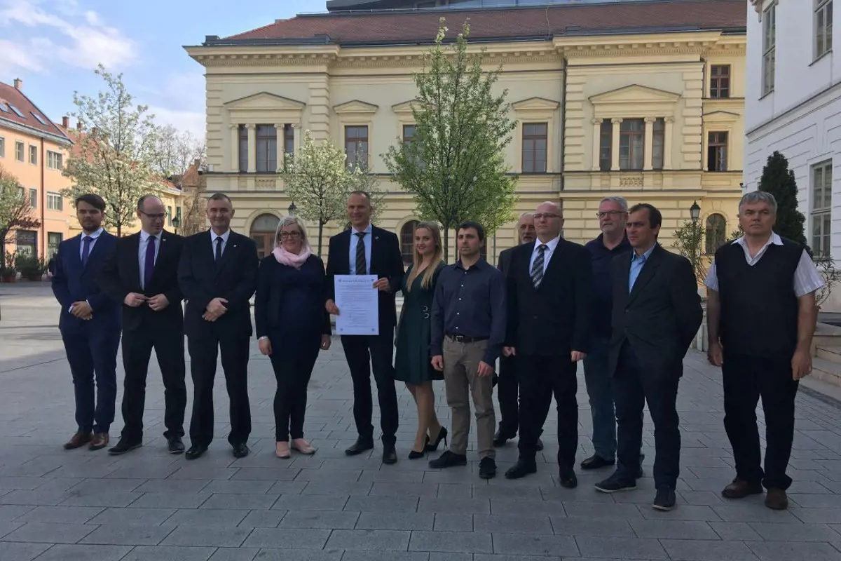 Közös polgármester-jelöltet indít az ellenzék Székesfehérváron