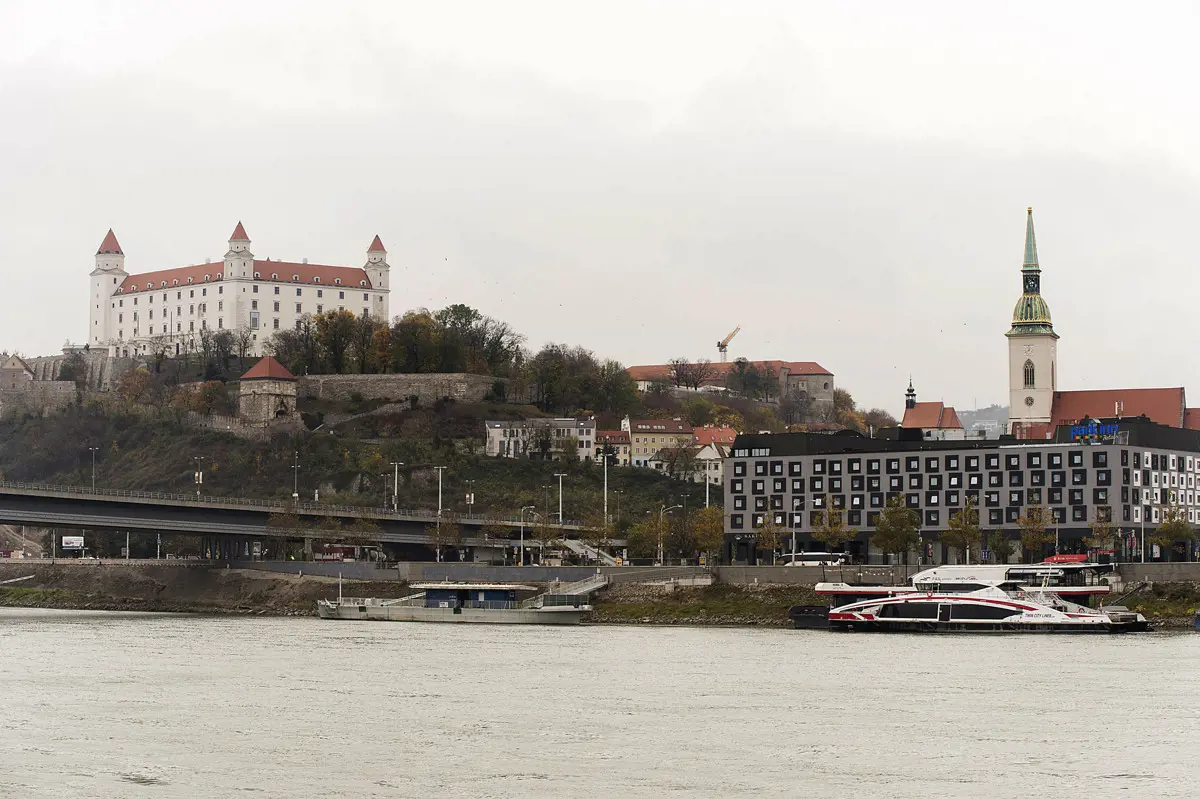 A németországi áradásokat követően vészesen emelkedik a Duna vízszintje Pozsonynál