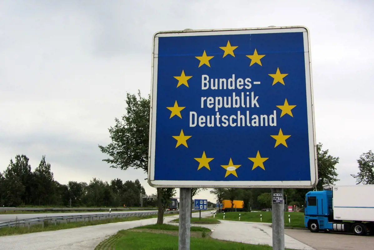Németországban marad a szigorú határőrizet