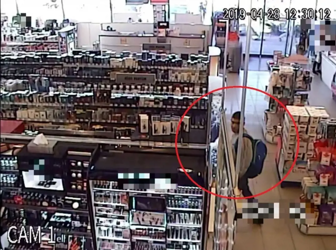 "Olcsó parfüm nem érdekel?" - bolti tolvajt keres a rendőrség
