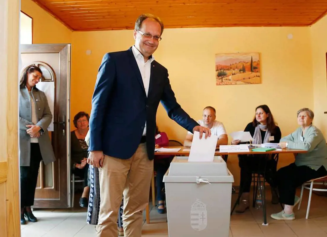 A fideszes Hoppál Péter butának és irigynek tartja a budapesti választókat