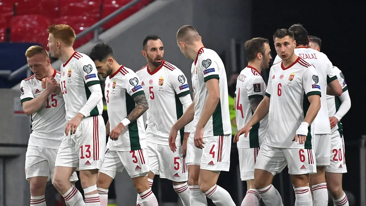 Foci-Eb - Nem térdel le a meccsek előtt a magyar válogatott