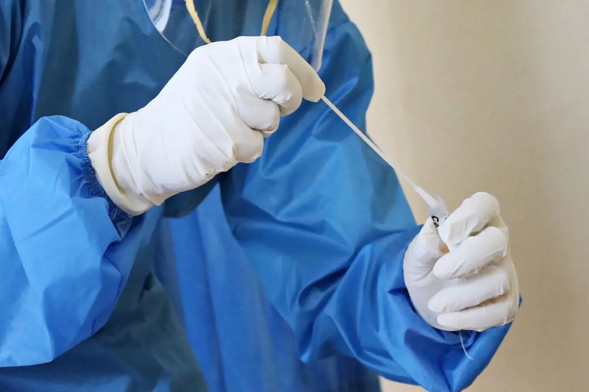 Covid itthon: múlt héten 12 307 új fertőzöttet regisztráltak, 48 beteg halt meg