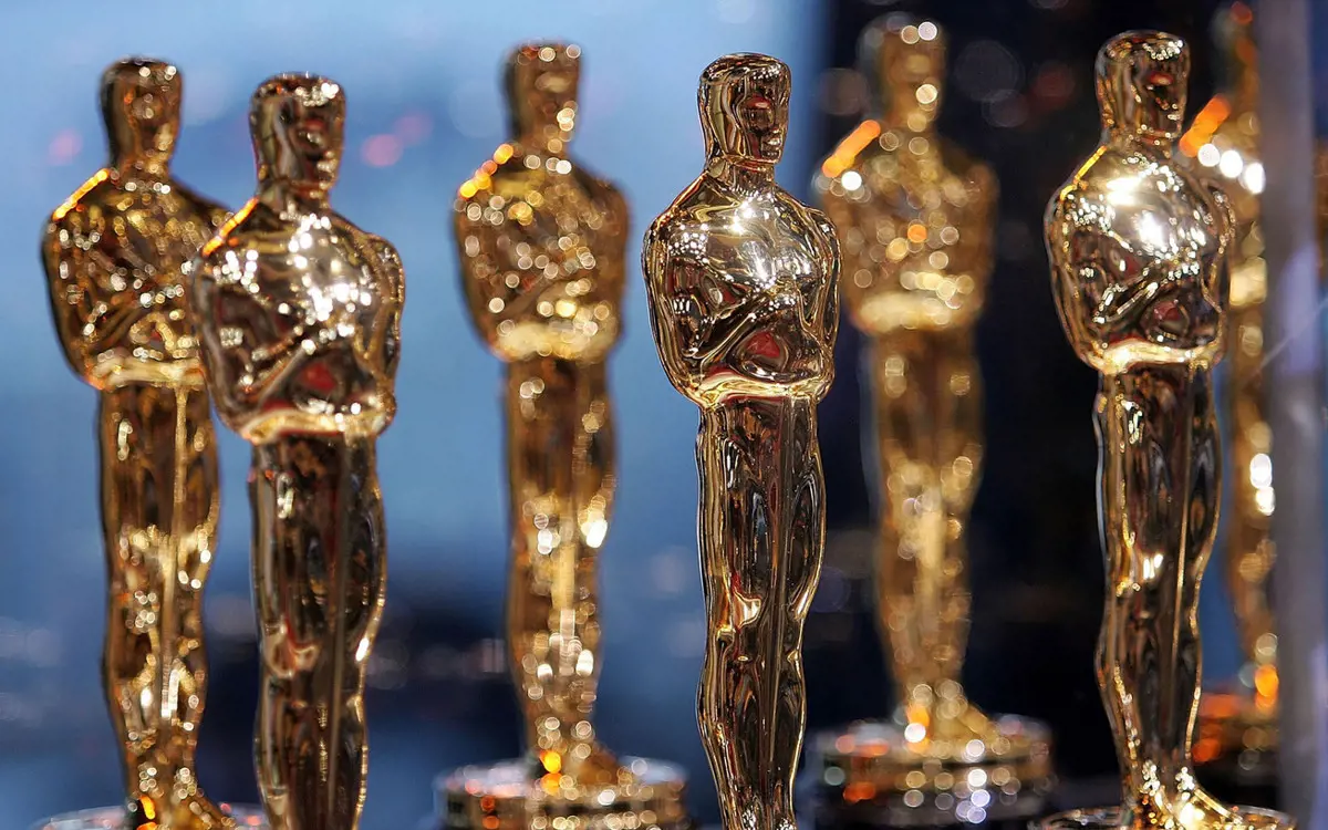 2024-től már csak olyan mozi kaphatja a legjobb filmnek járó Oscart, amiben  szerepet kapnak mellőzött kisebbségek