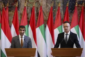 Szijjártó megállapodott az Egyesült Arab Emírségekkel, ötmilliárd euróból épülhet fel a „mini-Dubaj”