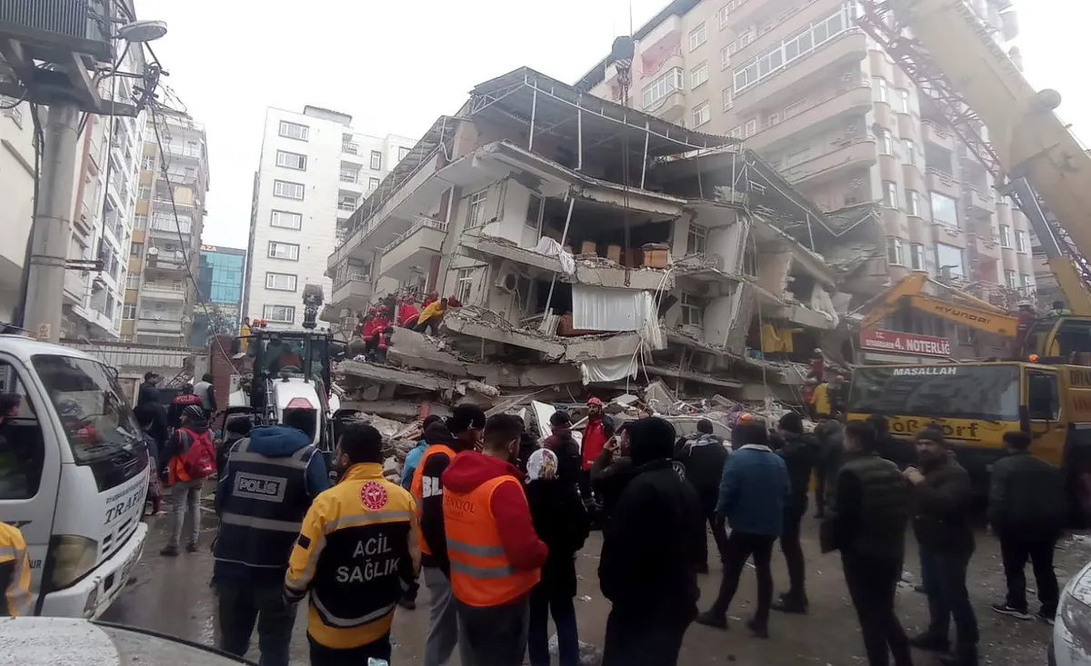 Az EU 400 millió euróval támogatja a tavalyi törökországi földrengés utáni helyreállítást