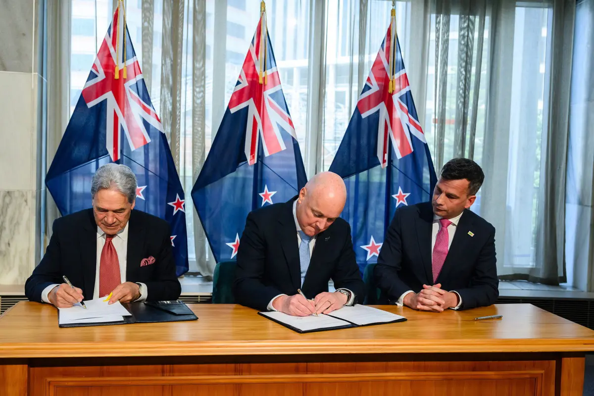 Elkaszálták: mégsem csökkentik 16 évre a választói korhatárt Új-Zélandon