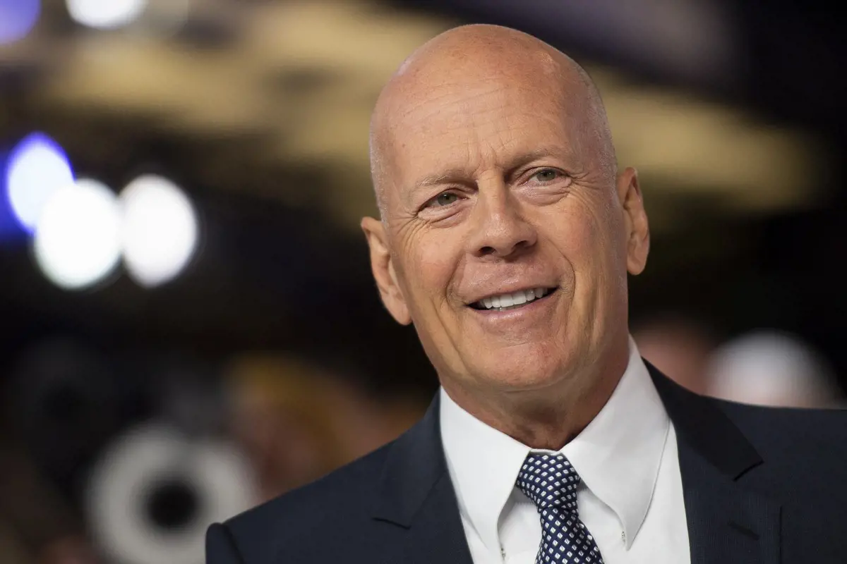 Bruce Willis egy betegség miatt felhagy a színészi pályával