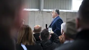 Orbán Viktor nem bízza a véletlenre: Magyarország első falusi miniszterelnökének nevezi magát