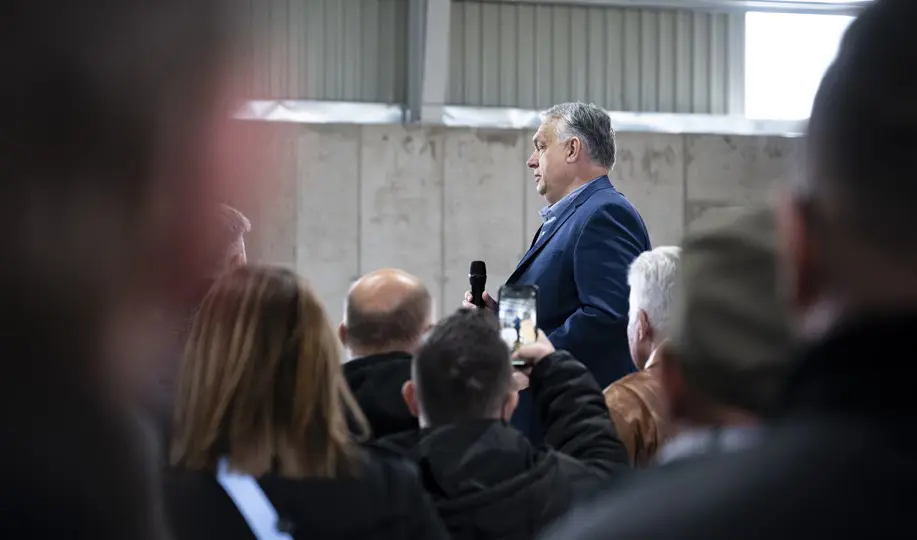 Orbán Viktor nem bízza a véletlenre: Magyarország első falusi miniszterelnökének nevezi magát
