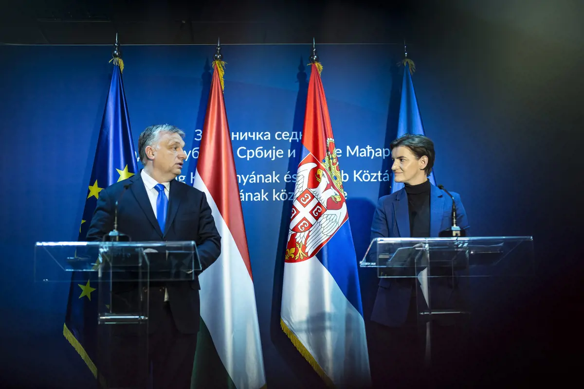 Magyar-szerb kormányzati csúcstalálkozó lesz a Karmelitában
