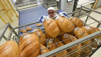 Már drágább Magyarországon kenyér, mint az uniós átlag, az agrárminiszter "tehetetlen"
