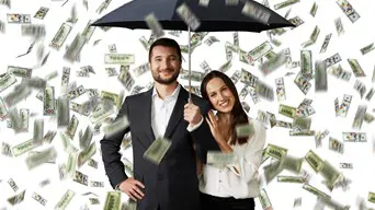 Dől a közpénz a fideszes vádlottakhoz