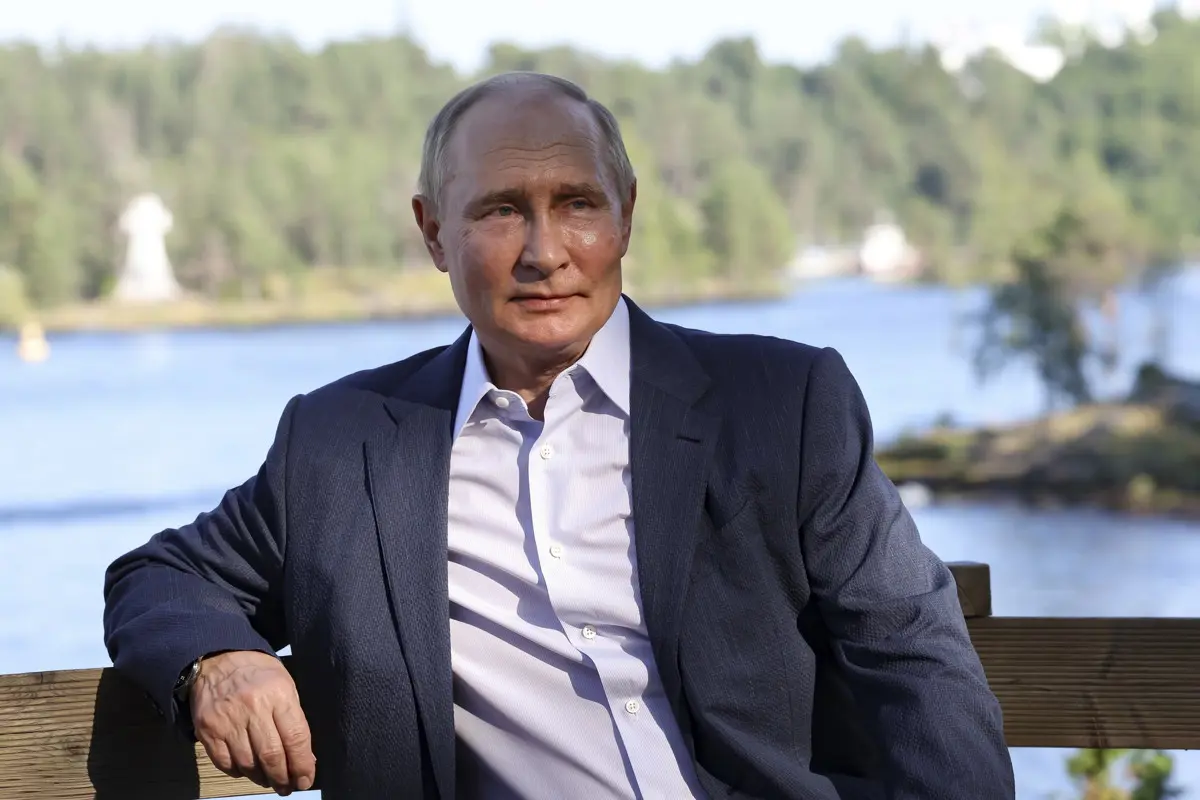 Putyin szerint a hidegháborúhoz hasonló rakétaválság kirobbantását kockáztatja az USA