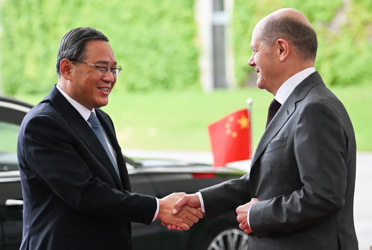 Olaf Scholz: Németország nem építi le gazdasági kapcsolatait Kínával