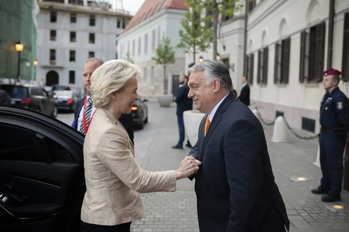 Döntött az Európai Bizottság: 7,5 milliárd eurót zárolna, 5,8 milliárdot engedne Magyarországnak