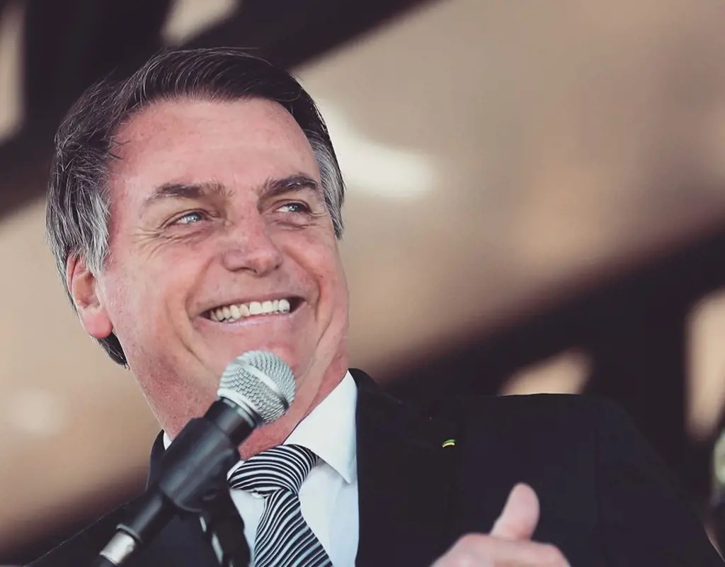 „Ne alázd már meg. Hahaha” - reagált Bolsonaro egy Macron feleségét becsmérlő bejegyzésre