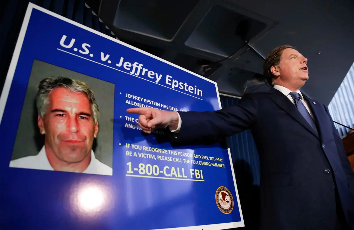 Nem öngyilkosság? Epstein halálának okát a boncolás után sem tudták megállapítani