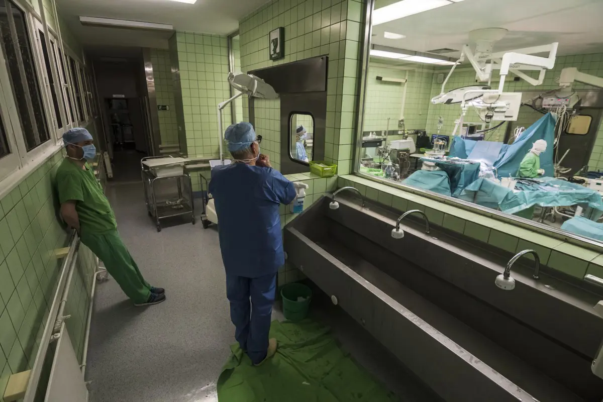 1248 ember várakozik életmentő szervátültetésre Magyarországon