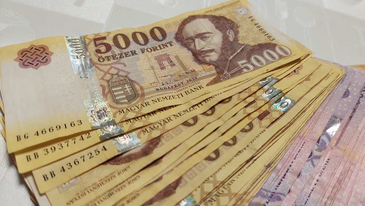 A KSH szerint 1,7 százalékkal nőtt a GDP az idei első negyedévben egy év alatt