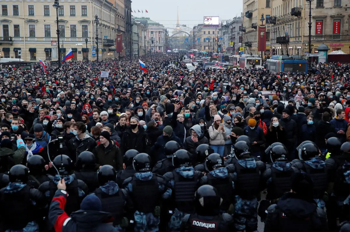 Brüsszel válaszlépéseket fontolgat a Navalnij-tüntetések szétverése miatt