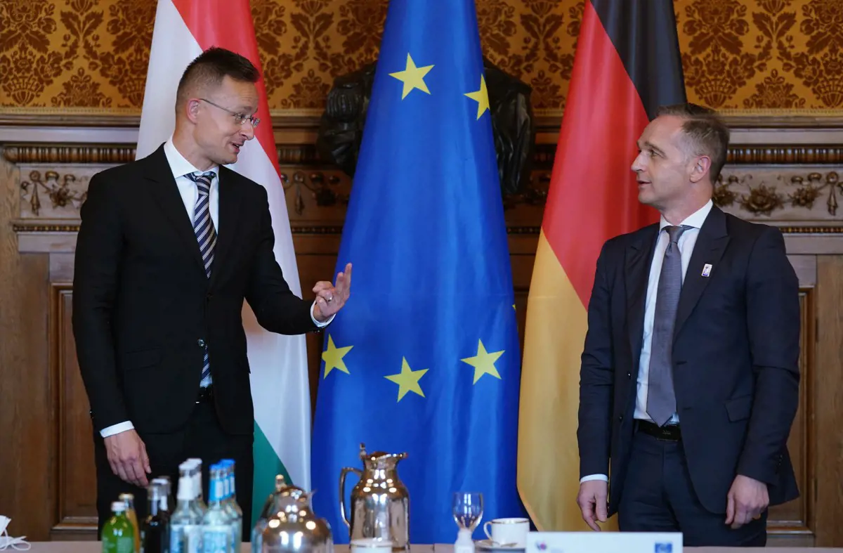 Reuters: a német külügyminiszter nekiesett a magyar kormánynak
