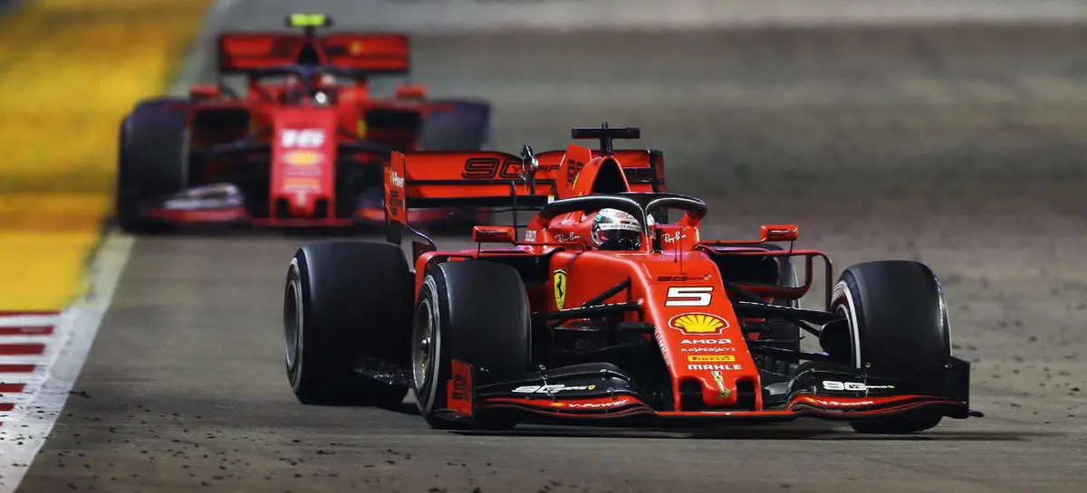 A Ferrari stratégiája után Leclerc helyett Vettelé a szingapúri győzelem