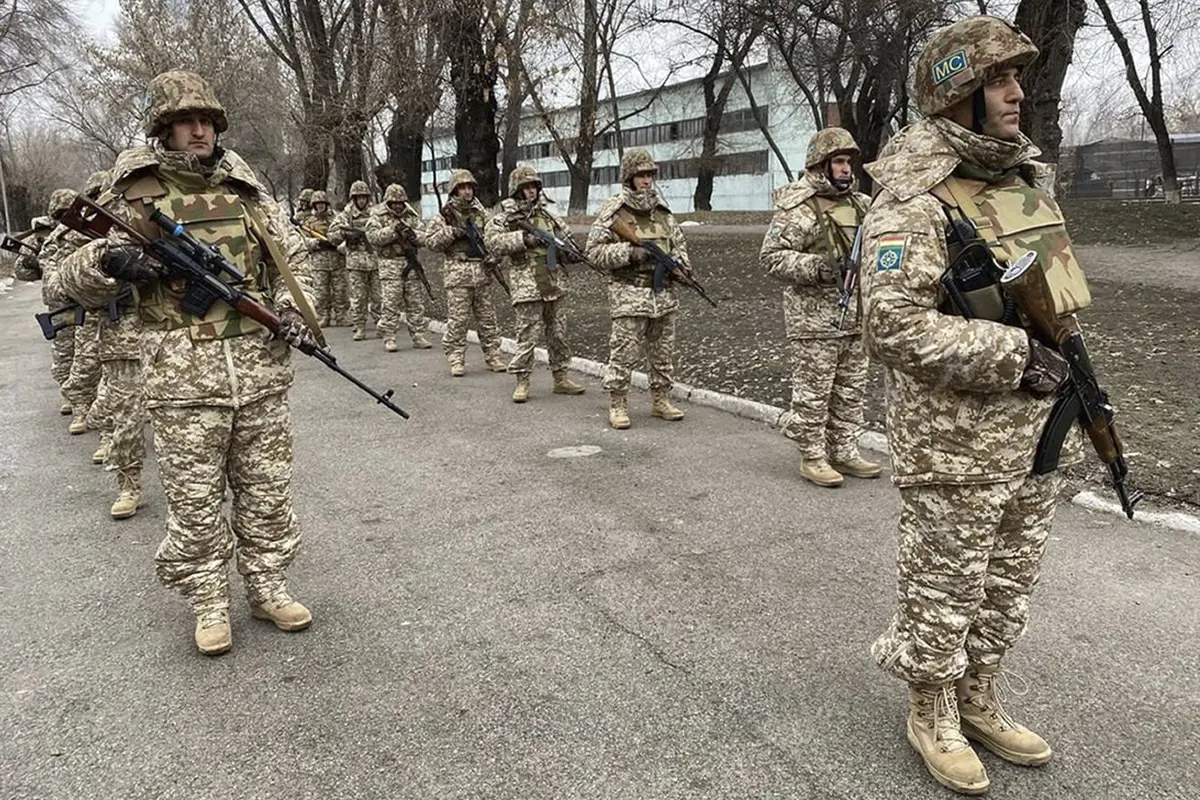 Kazahsztán: Megkezdődött az KBSZSZ-erők távozásának előkészítése