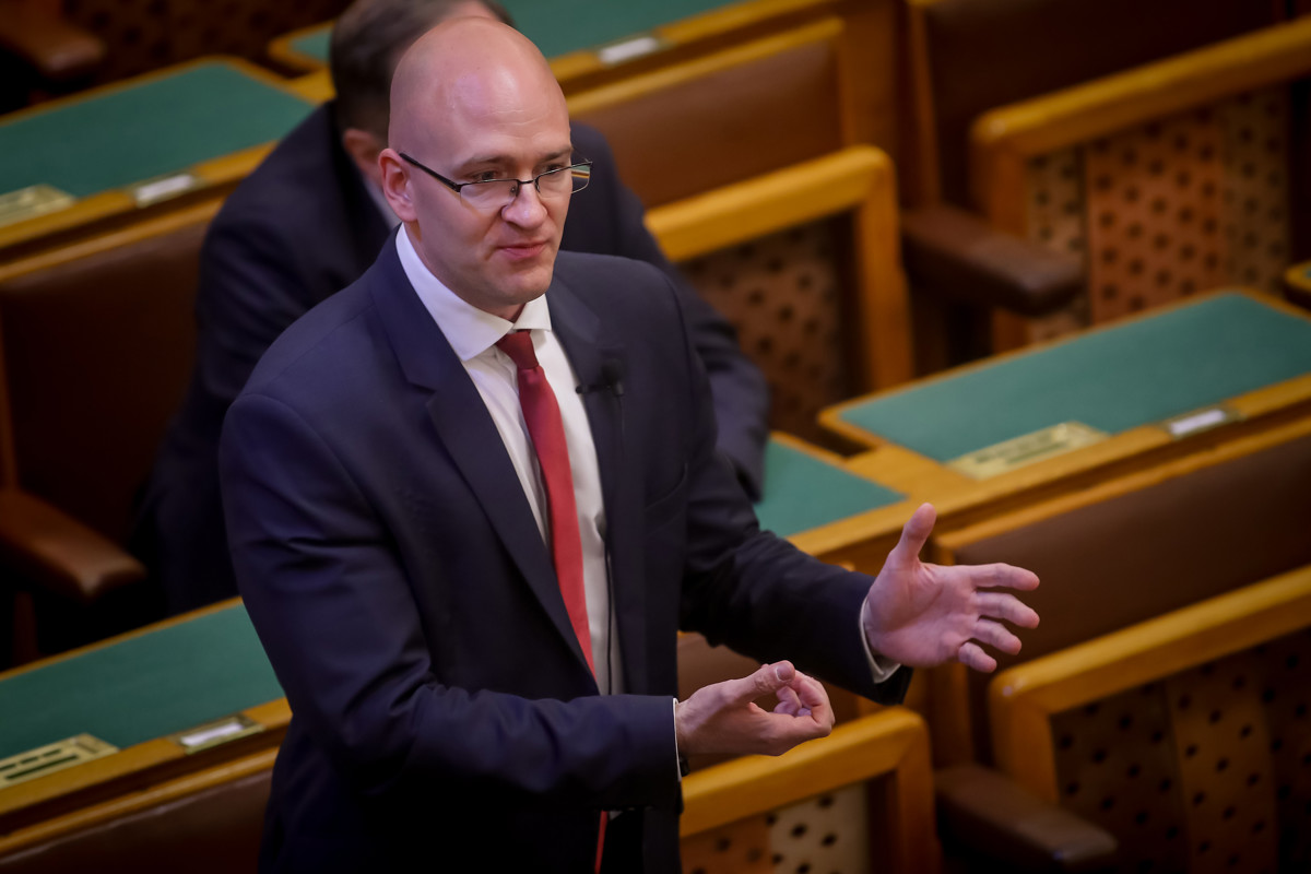 A Jobbik szerint a kormány a bankok és a végrehajtók oldalán áll a devizakárosultakkal szemben