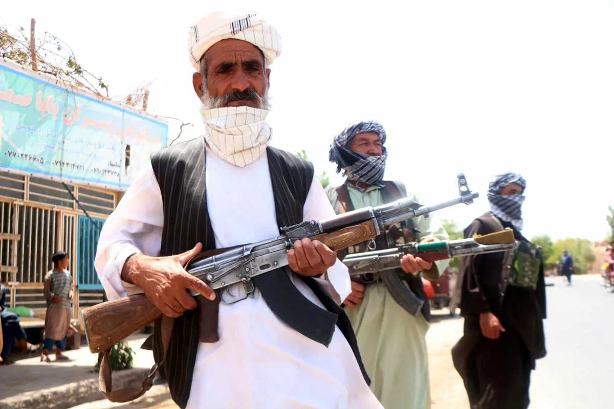Afganisztán: a hatalomra került tálibok megalakították átmeneti kormányukat