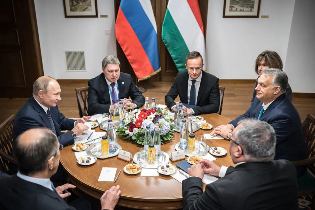 Orbán Viktor Moszkvába megy