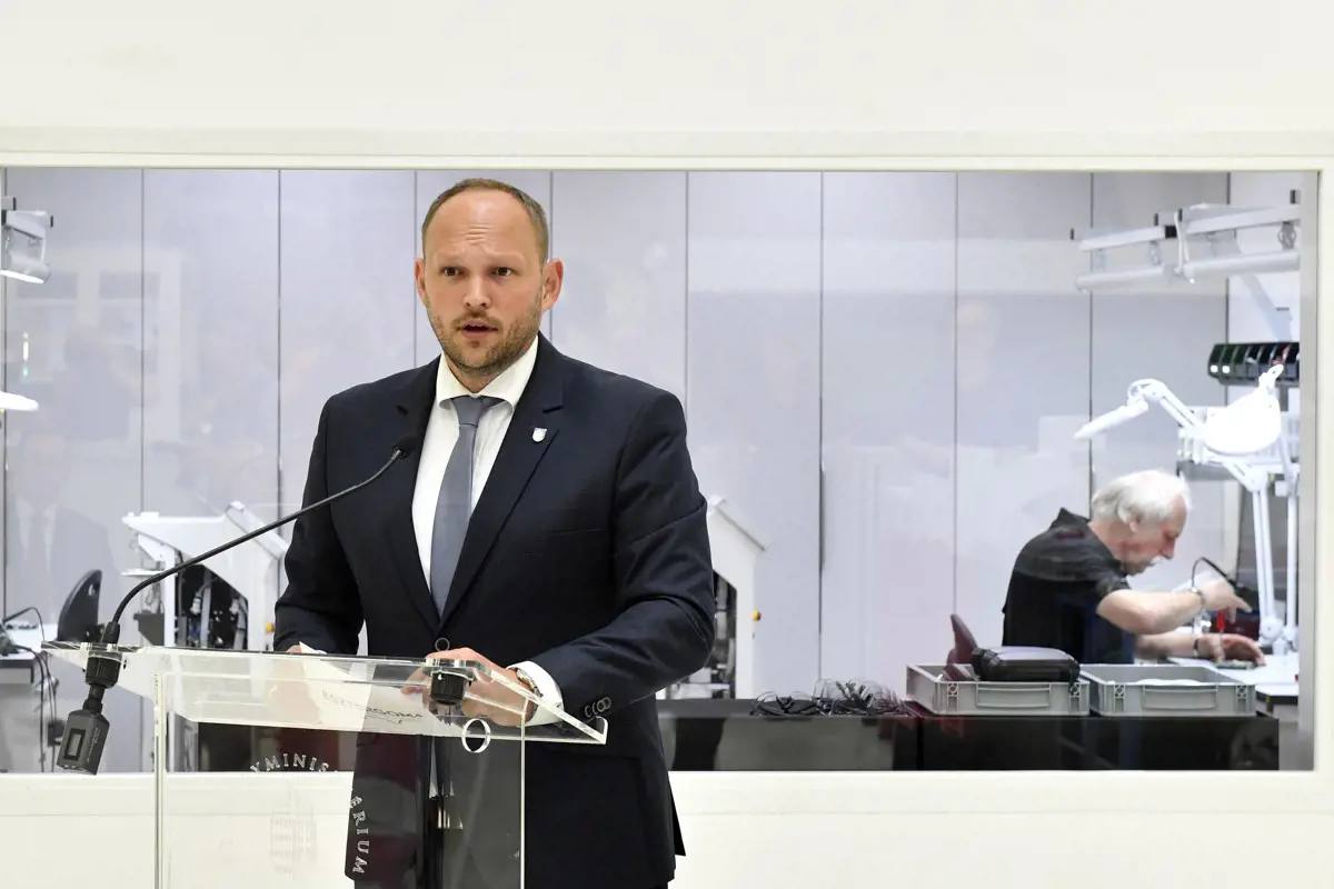 A Mol-vezér unokaöccse veszi át Völner Pál helyét a Fidesz választókerületi elnöki posztján