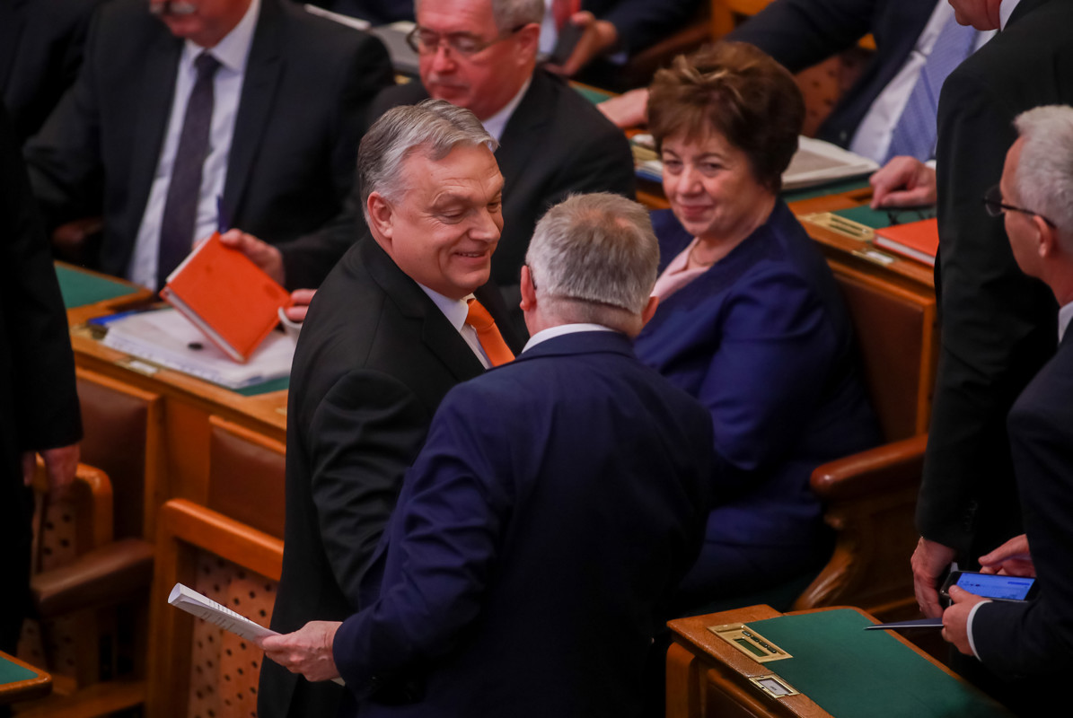 Gyöngyösi szerint Orbán gyáván elmenekült az államfő közvetlen megválasztása elől