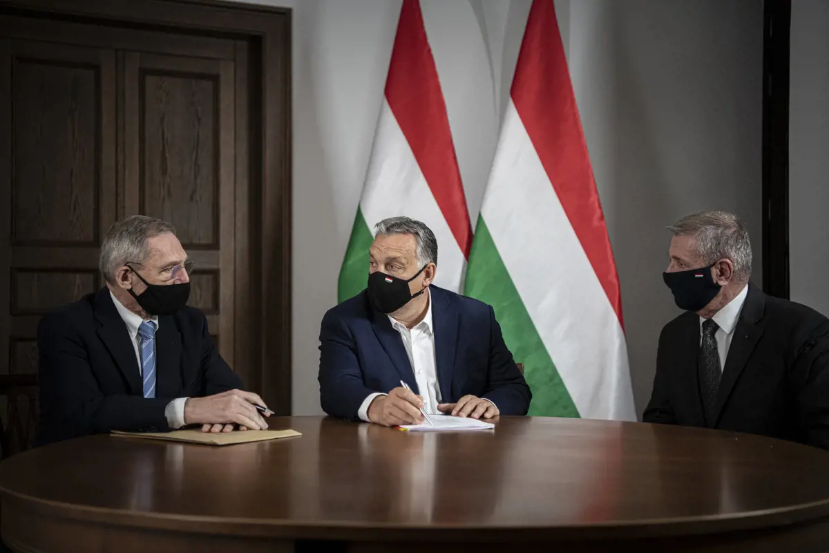Orbán Viktor: a katonákat is bevonjuk a kijárási tilalom ellenőrzésére