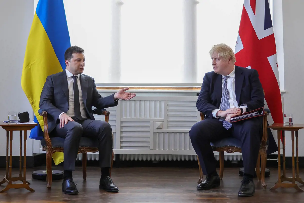 Johnson és Zelenszkij Ukrajna további katonai támogatásáról tárgyalt