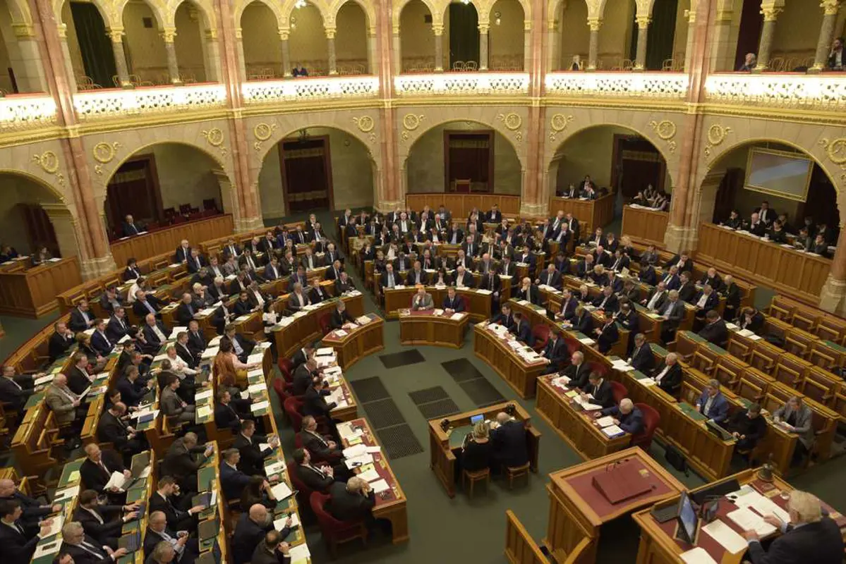 A Fidesz szerint az ellenzék hiteltelen