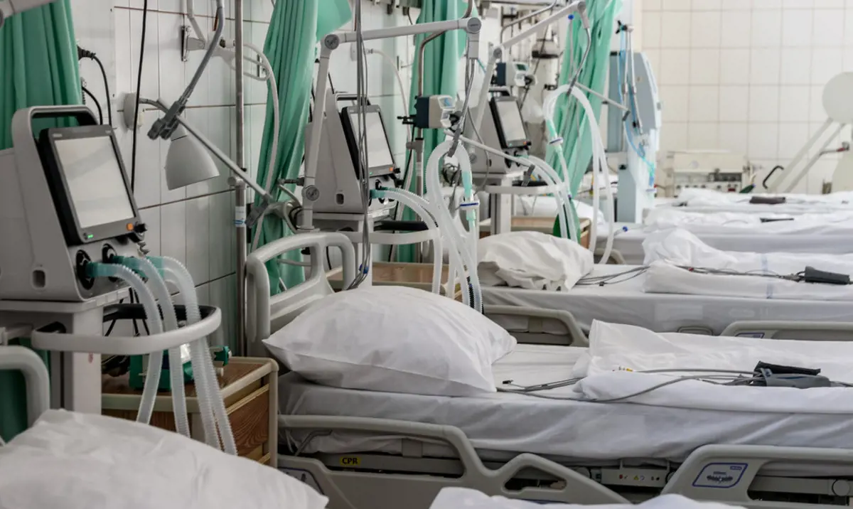 Három újabb koronavírusos beteg halt meg egy nap alatt Magyarországon