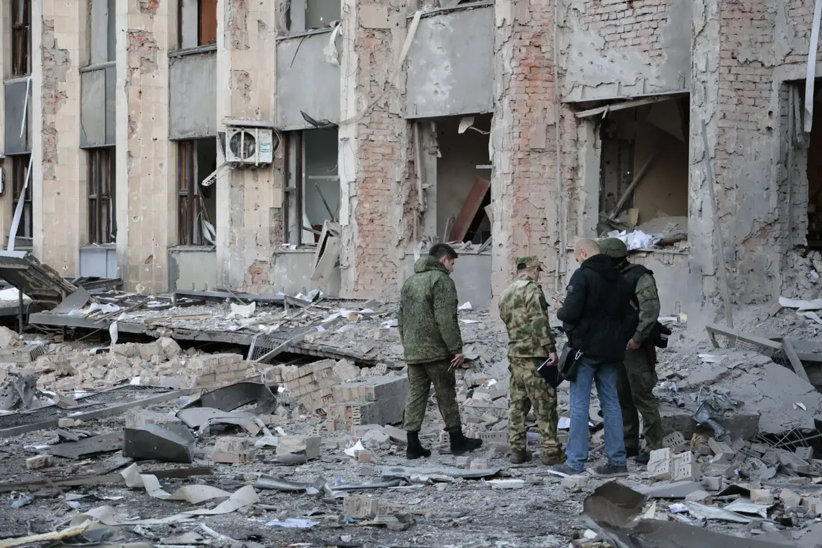 Ukrán rendőrség: Gyerekek holttestére bukkantak egy Donyeck megyei tömegsírban