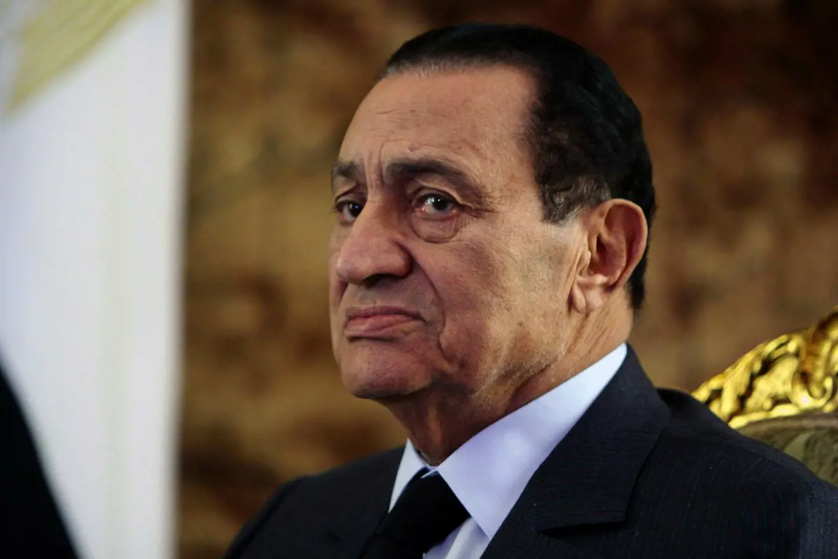 Meghalt az Egyiptomot 30 évig irányító Hoszni Mubarak