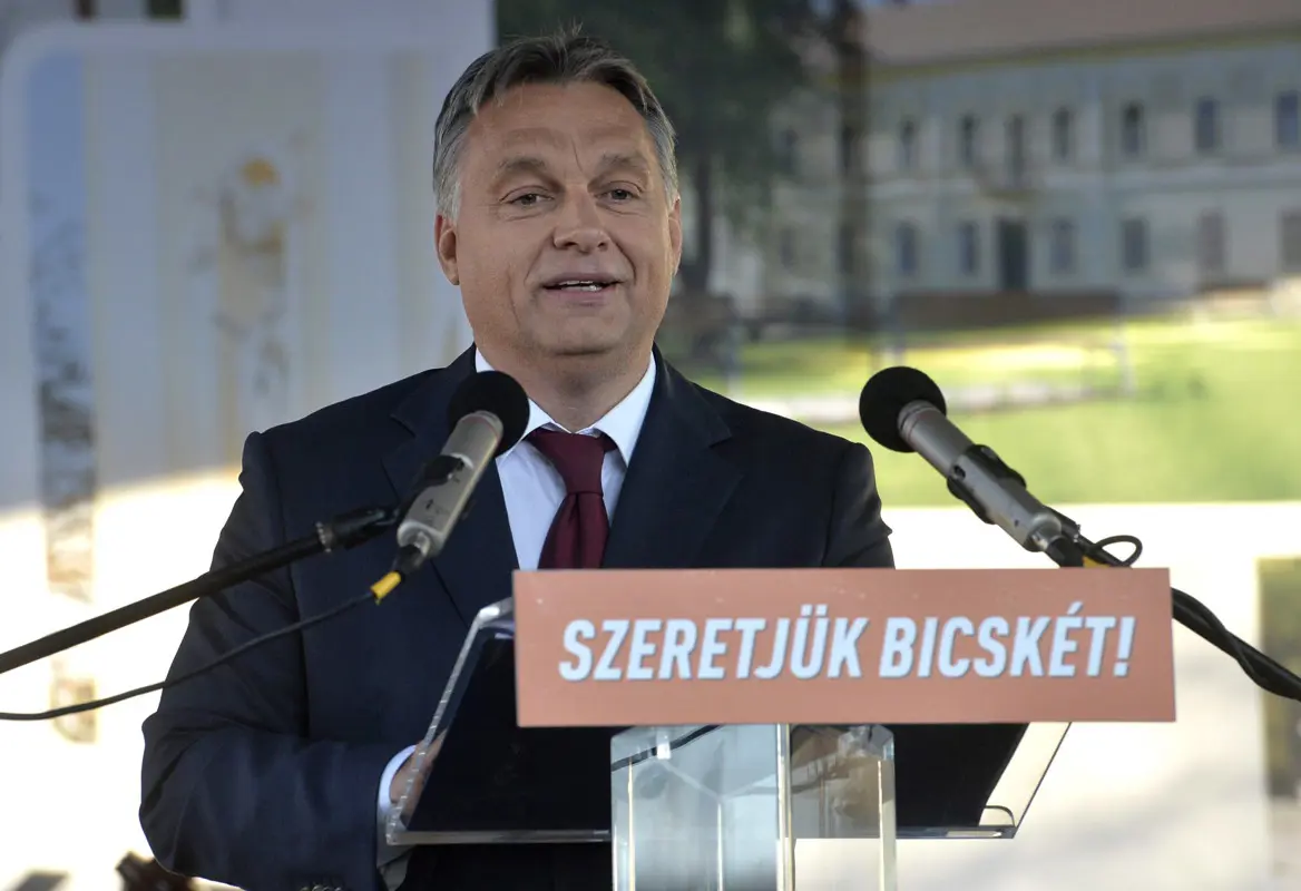 Hihetetlen: maga Orbán Viktor is kampányolt az elítélt bicskei pedofil igazgató egyesületének 2002-ben