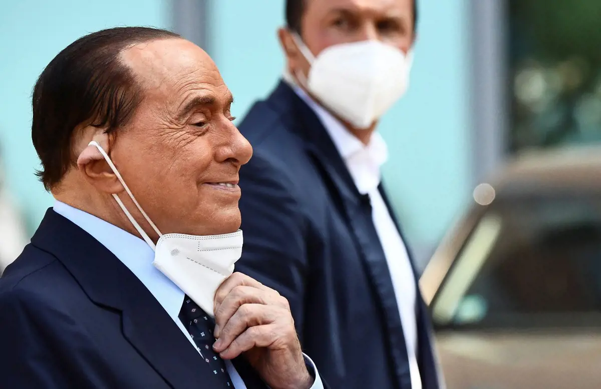 Berlusconi ismét kórházba került