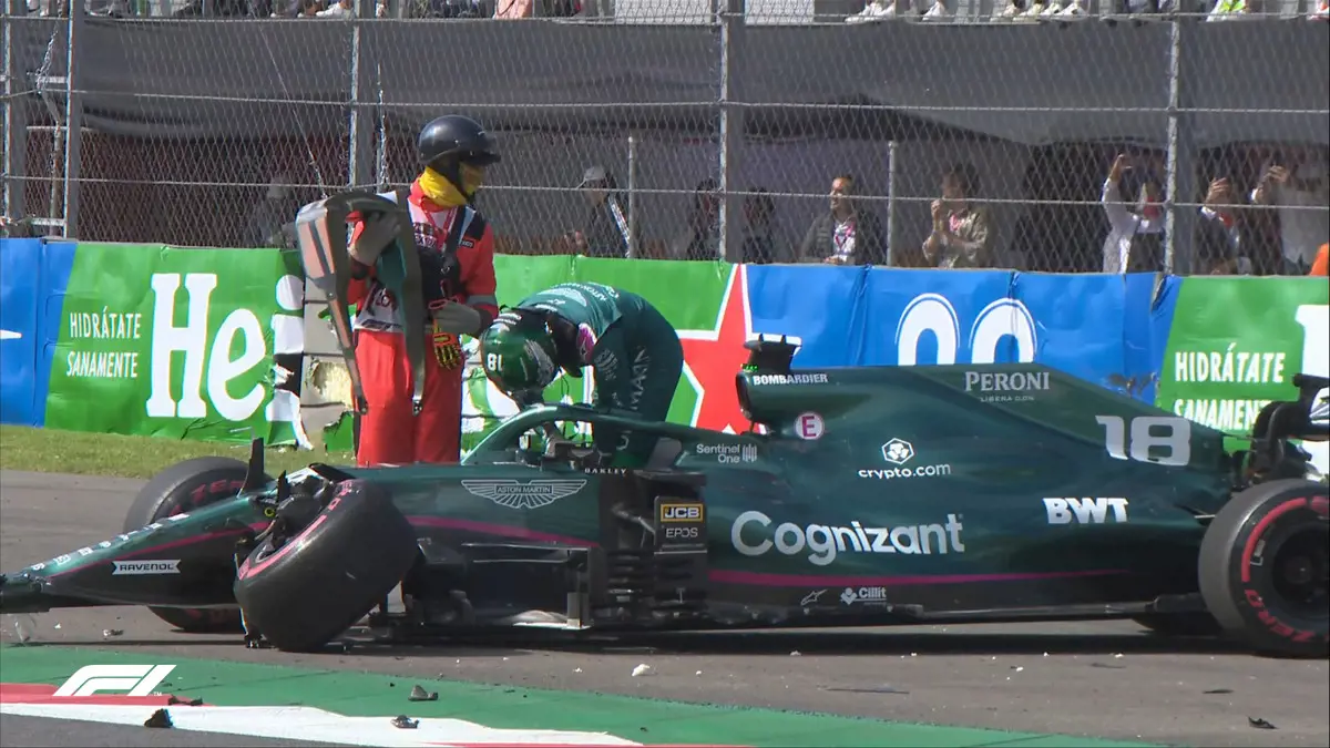 F1 Mexikói Nagydíj: Bottas az élen, Stroll összetörte az Aston Martint