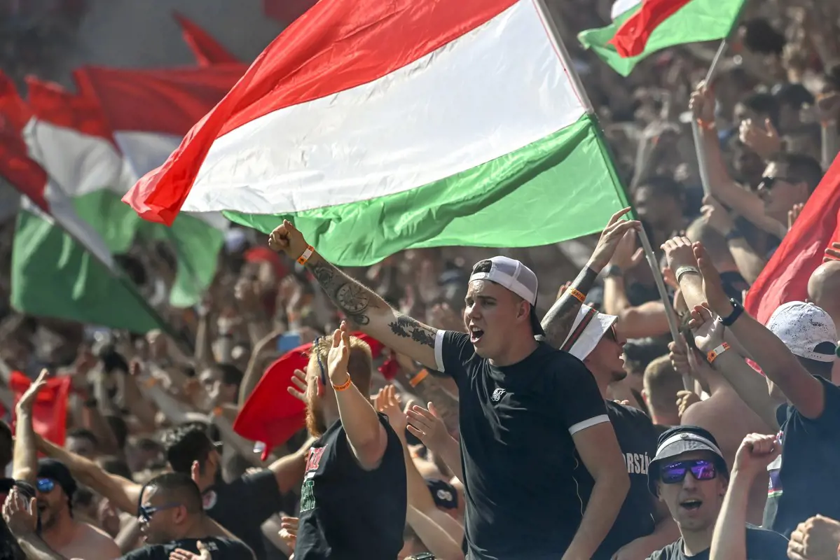 Az UEFA vizsgálatot indított a magyar-francia meccs után a szurkolóink miatt