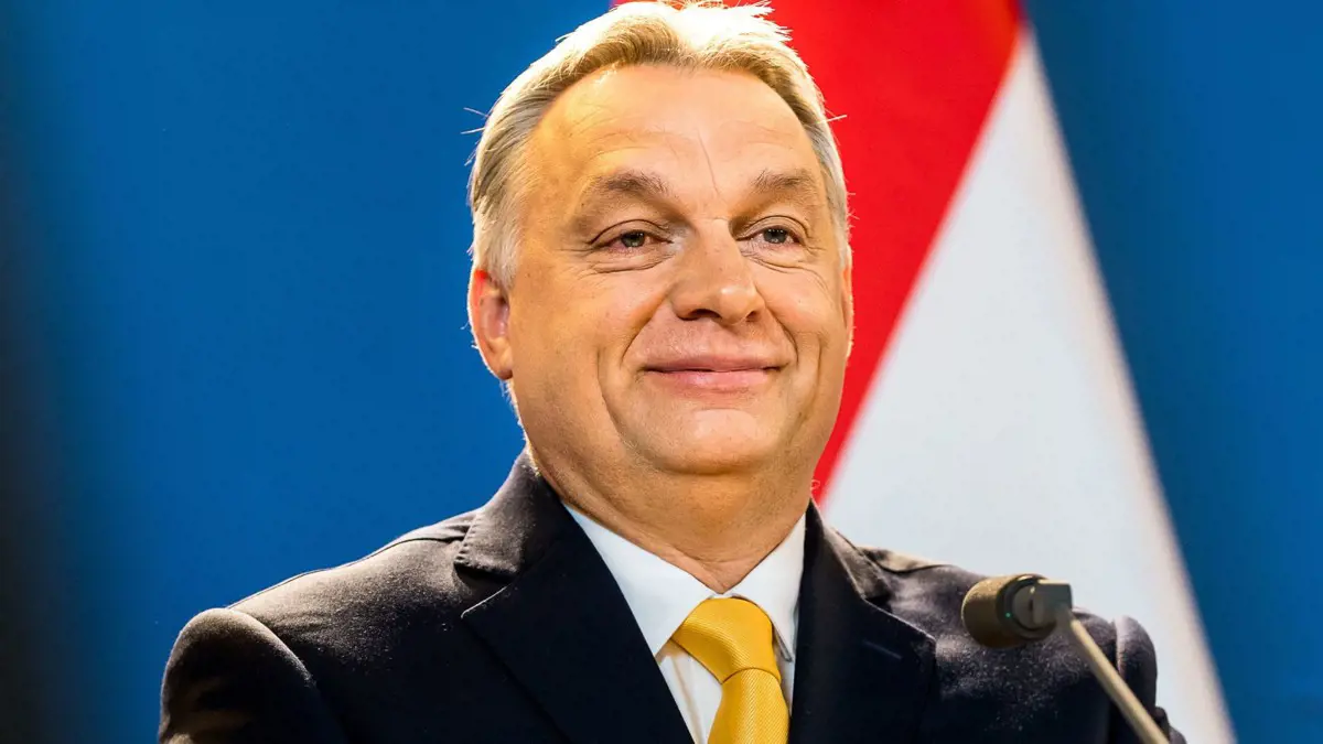 Világhírű brit történész: Orbán az európai adófizetők pénzéből rombolta le a magyar demokráciát