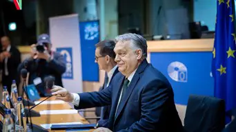 A feloszlatás után már korlátozás nélkül folytatódhat Orbán Viktorék brüsszeli konferenciája