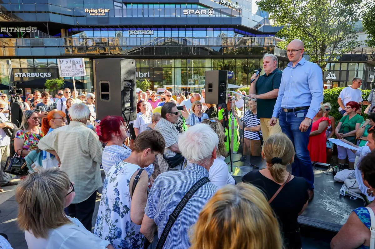 A devizakárosultak nem segítséget, hanem igazságot kérnek