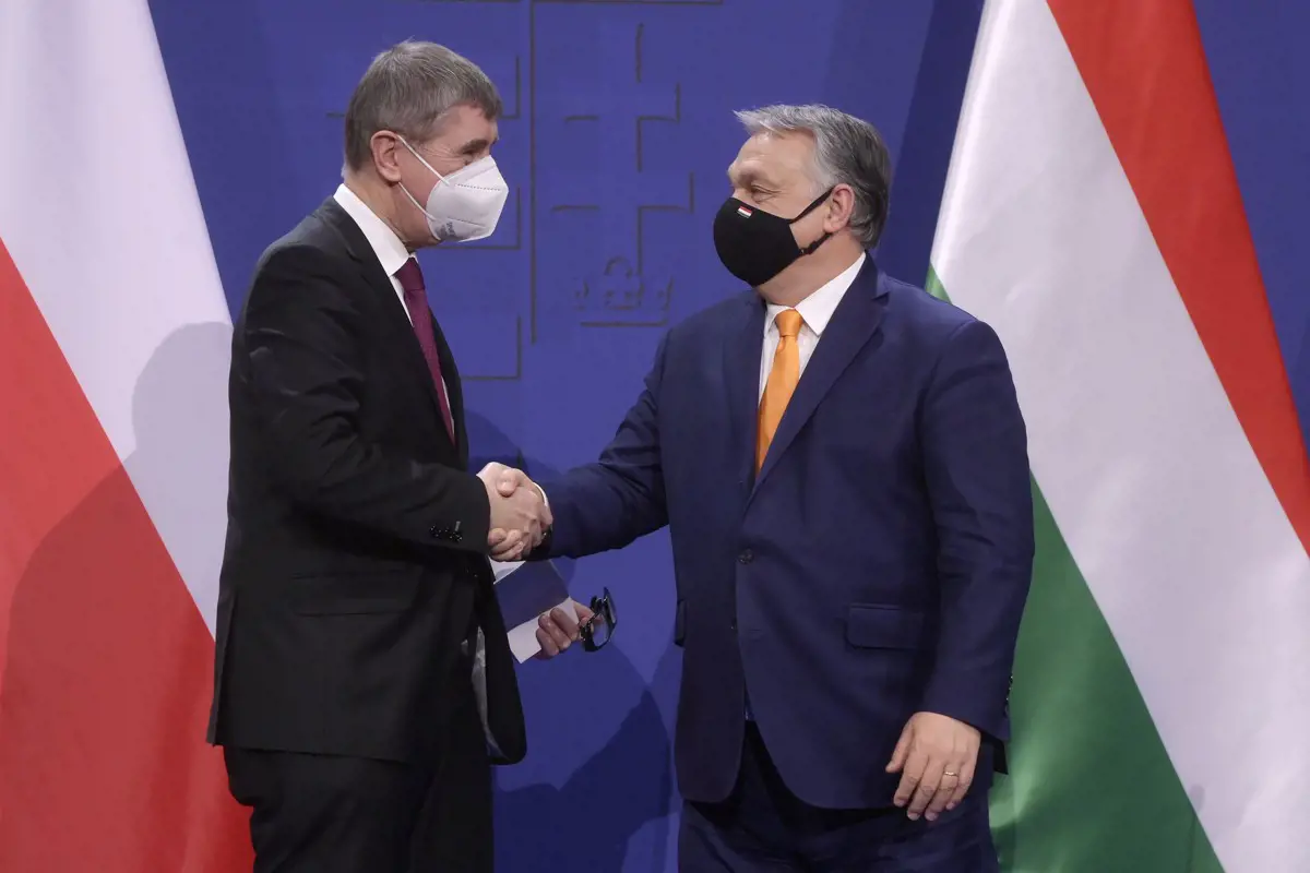 Orbán Viktor az egylépéses márciusi nyitást sem zárja ki, szerinte kiemelkedő arányban tartjuk be a szabályokat