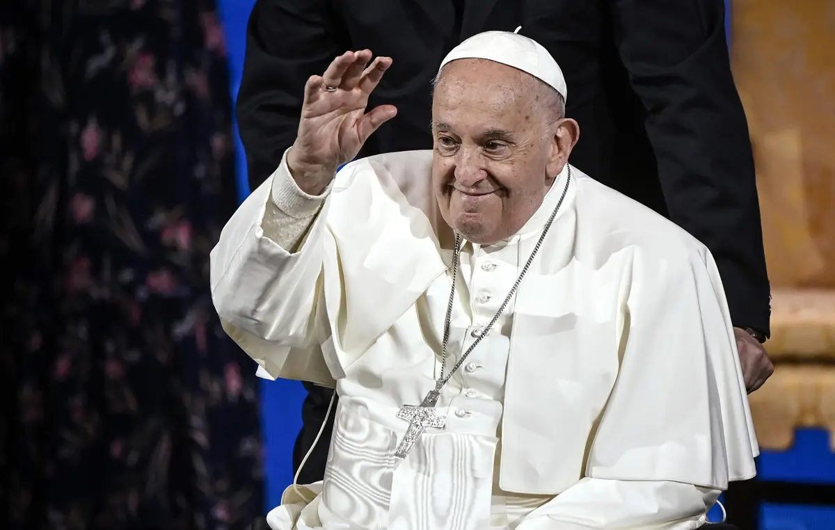 Ferenc pápa felszólította a nemzetek vezetőit, hogy nyissák meg a béke kapuit