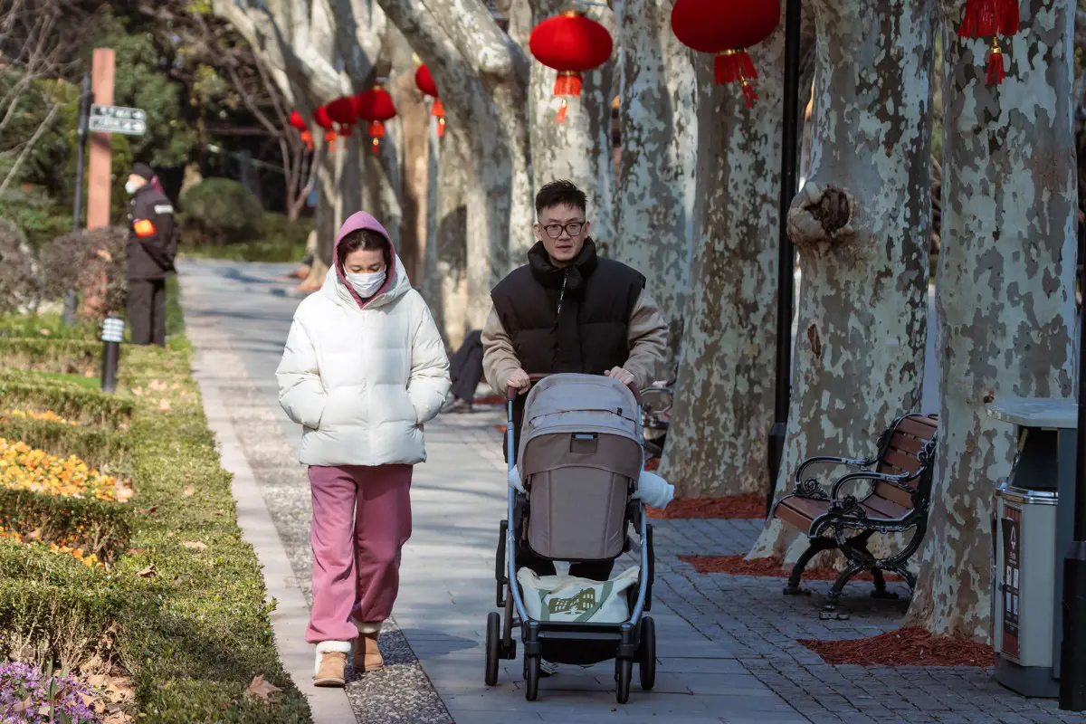 A hatvanas évek óta először csökkent Kína népessége